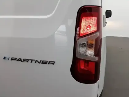 Photo 16 Peugeot Partner E- FOURGON M 800 KG 136 CH BATTERIE 51 KWH