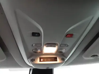 Photo 27 Peugeot Partner E- FOURGON M 800 KG 136 CH BATTERIE 51 KWH