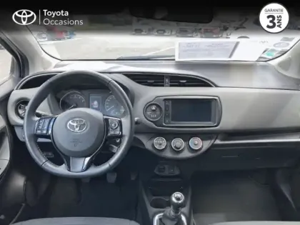 Photo 7 Toyota Yaris  110 VVT-i France Connect 5p RC19