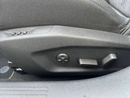 Photo 16 Opel Astra  Hybrid Rechargeable 225 ch BVA8