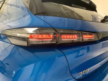 Photo 38 Peugeot 308  PureTech 130ch S&S BVM6