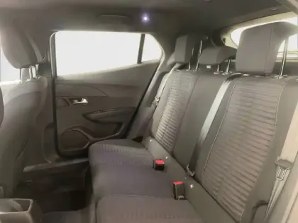 Photo 33 Peugeot 2008  PureTech 100 S&S BVM6