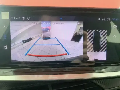 Photo 36 Peugeot 2008  PureTech 100 S&S BVM6