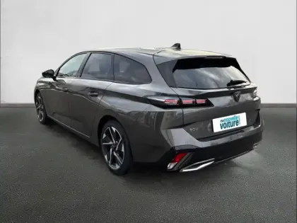 Photo 6 Peugeot 308  SW PureTech 130ch S&S EAT8