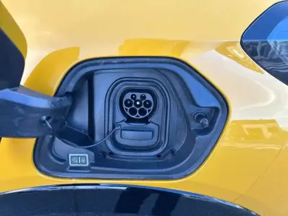 Photo 19 Peugeot 208  Electrique 50 kWh 136ch