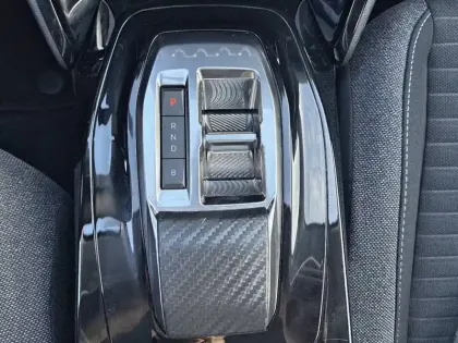 Photo 13 Peugeot 208  Electrique 50 kWh 136ch