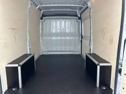 Photo 25 Peugeot Boxer  FOURGON TOLE 3.3 T L2H2 BLUEHDI 140 S&S BVM6