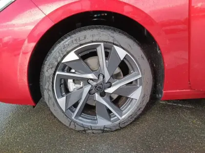 Photo 10 Peugeot 308  SW PureTech 130ch S&S EAT8