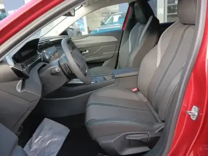 Photo 8 Peugeot 308  SW PureTech 130ch S&S EAT8