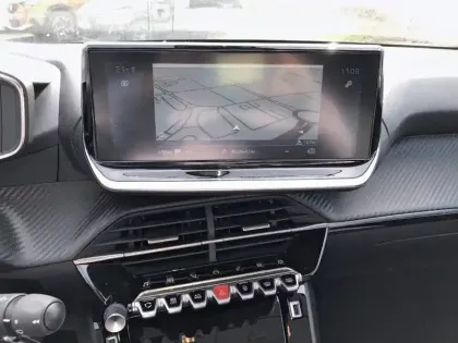 Photo 34 Peugeot 208  PureTech 100 S&S BVM6