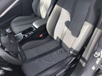 Photo 30 Peugeot 208  PureTech 100 S&S BVM6