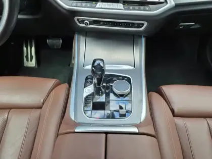 Photo 12 BMW X5  xDrive45e 394ch M Sport 17cv