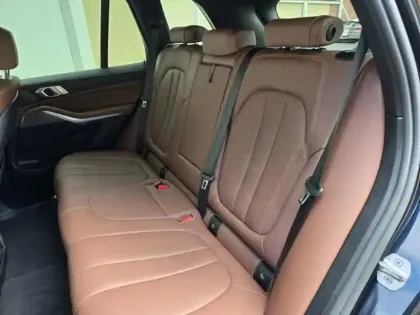 Photo 6 BMW X5  xDrive45e 394ch M Sport 17cv