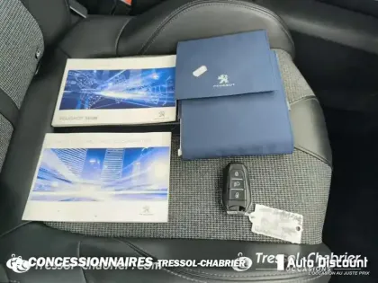 Photo 15 Peugeot 3008  Puretech 130ch S&S BVM6 Allure