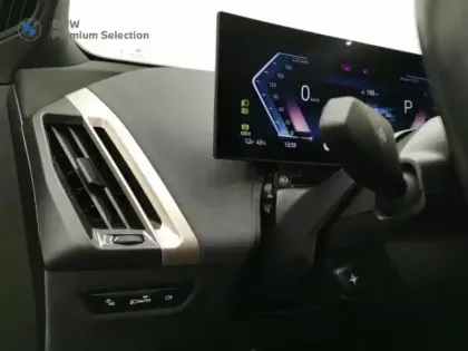 Photo 12 BMW Ix  xDrive50 523ch