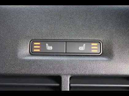 Photo 24 Jaguar E-Pace  P300e PHEV 309ch R-Dynamic HSE