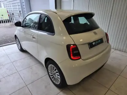 Photo 17 Fiat 500  e 95ch