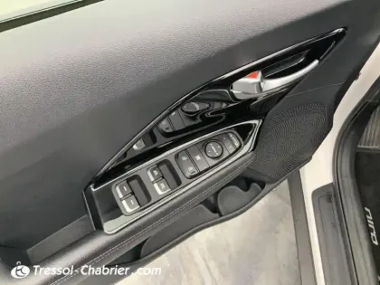 Photo 19 Kia Niro  1.6 GDi Hybride Rechargeable 141 ch DCT6 Active