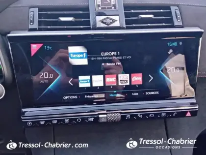 Photo 10 DS DS 7 DS7 Crossback Hybride E-Tense 300 EAT8 4x4 Performance Line+