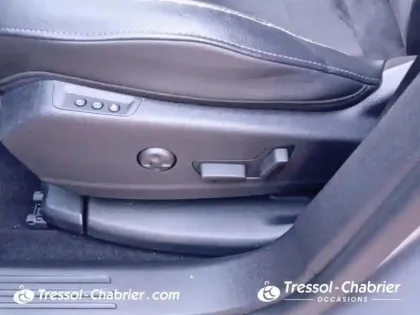 Photo 26 DS DS 7 DS7 Crossback Hybride E-Tense 300 EAT8 4x4 Performance Line+