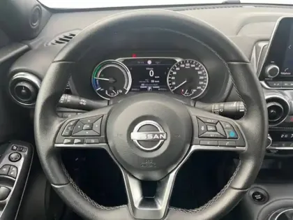 Photo 52 Nissan Juke  HYBRID 143