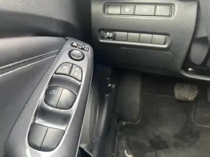 Photo 51 Nissan Juke  HYBRID 143