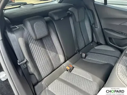 Photo 69 Peugeot 2008  Hybrid 136 e-DCS6