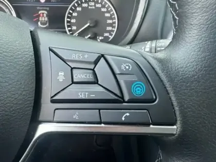 Photo 46 Nissan Juke  HYBRID 143