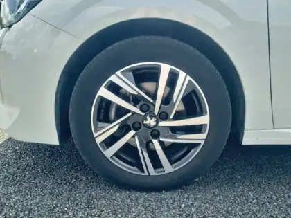 Photo 12 Peugeot 208  PureTech 100 S&S EAT8