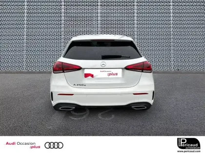 Photo 3 Mercedes Classe A  250 e 8G-DCT