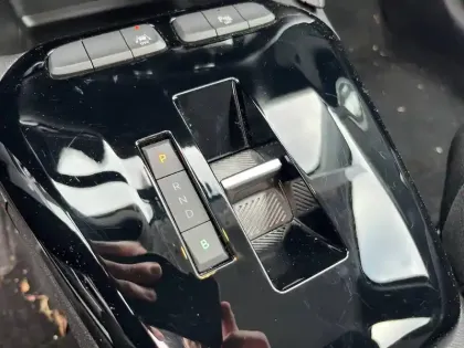 Photo 31 Opel Corsa  Electrique 136 ch & Batterie 50 kWh