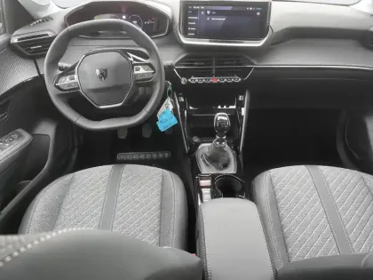 Photo 28 Peugeot 208  PureTech 100 S&S BVM6