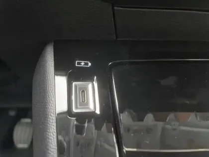 Photo 41 Peugeot 208  PureTech 100 S&S BVM6