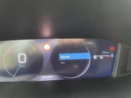 Photo 39 Peugeot 208  PureTech 100 S&S BVM6