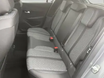 Photo 32 Peugeot 208  PureTech 100 S&S BVM6