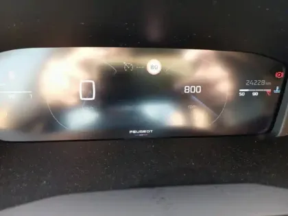 Photo 35 Peugeot 208  PureTech 100 S&S BVM6