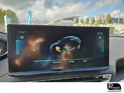 Photo 35 Peugeot 3008  Hybrid 225 e-EAT8