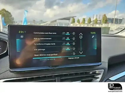 Photo 38 Peugeot 3008  Hybrid 225 e-EAT8