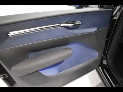 Photo 22 Volvo Ex30  Single Extended Range 272ch Plus