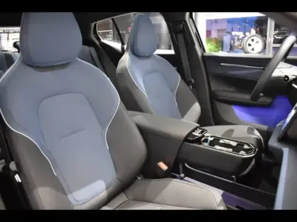 Photo 23 Volvo Ex30  Single Extended Range 272ch Plus