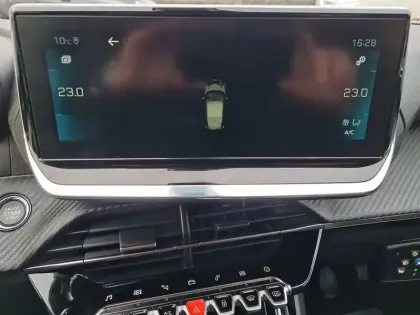 Photo 11 Peugeot 208  PureTech 100 S&S EAT8