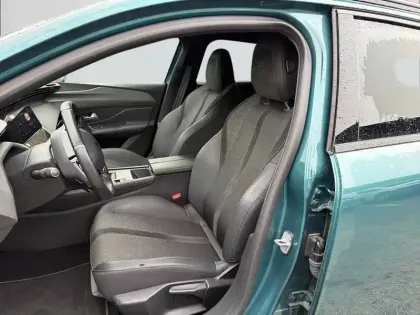 Photo 10 Peugeot 308  SW PureTech 130ch S&S EAT8