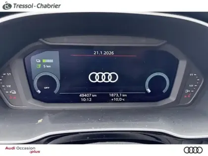 Photo 20 Audi Q3  45 TFSIe 245 ch S tronic 6 S line