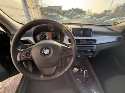 Photo 7 BMW X1  sDrive18iA 136ch Lounge DKG7