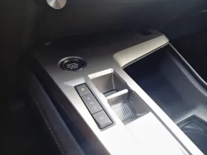 Photo 35 Peugeot 308  Hybrid 136 e-DCS6