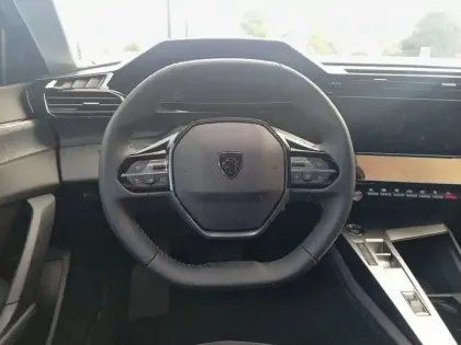 Photo 30 Peugeot 308  Hybrid 136 e-DCS6