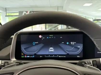 Photo 13 Hyundai Ioniq 6  77 kWh - 229ch Creative