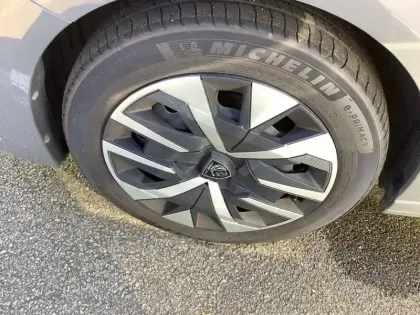 Photo 12 Peugeot 208  PURETECH 75 S&S BVM5