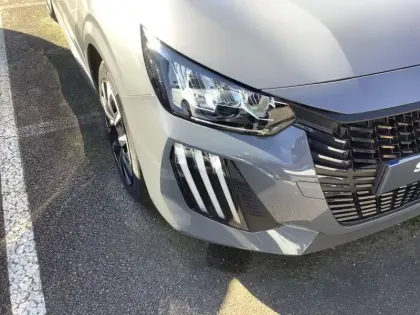 Photo 37 Peugeot 208  PURETECH 75 S&S BVM5