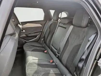 Photo 31 Peugeot 308  SW Electrique 54 kWh 156ch